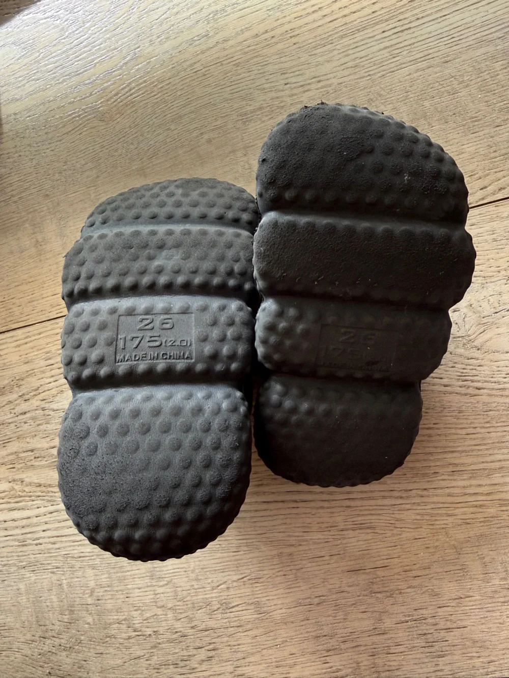 Toddler Black Slip-On Clog Sandals | size 9